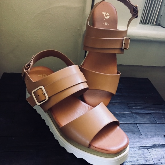 Shoes - Wedge Vegan Platform NWOT